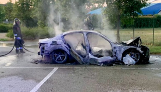 Crescentino - Incendio di un’auto: intervento dei Vigili del Fuoco