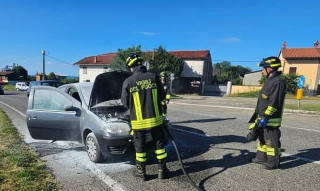 Moncrivello - Incidente sulla SP02: tre auto coinvolte e due feriti