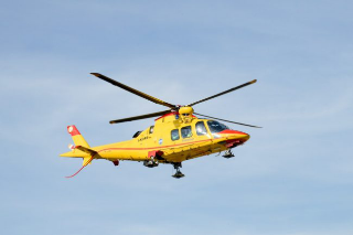 Grave incidente a Ivrea: motociclista vercellese perde una gamba dopo un frontale